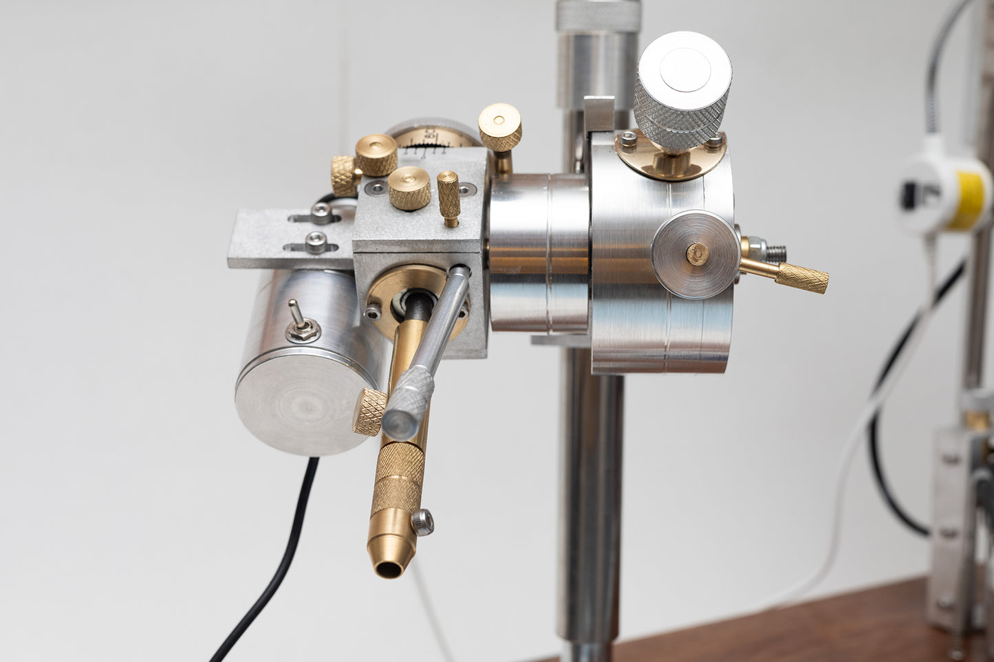 Catraca De Lapidação De Pedras Preciosas - Intermediária (Digital, com Calibrador elétrico)