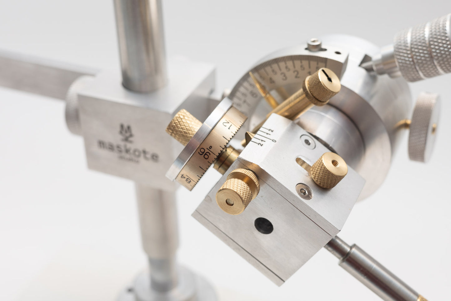 Bancada com Catraca de Lapidação Standard Maskote