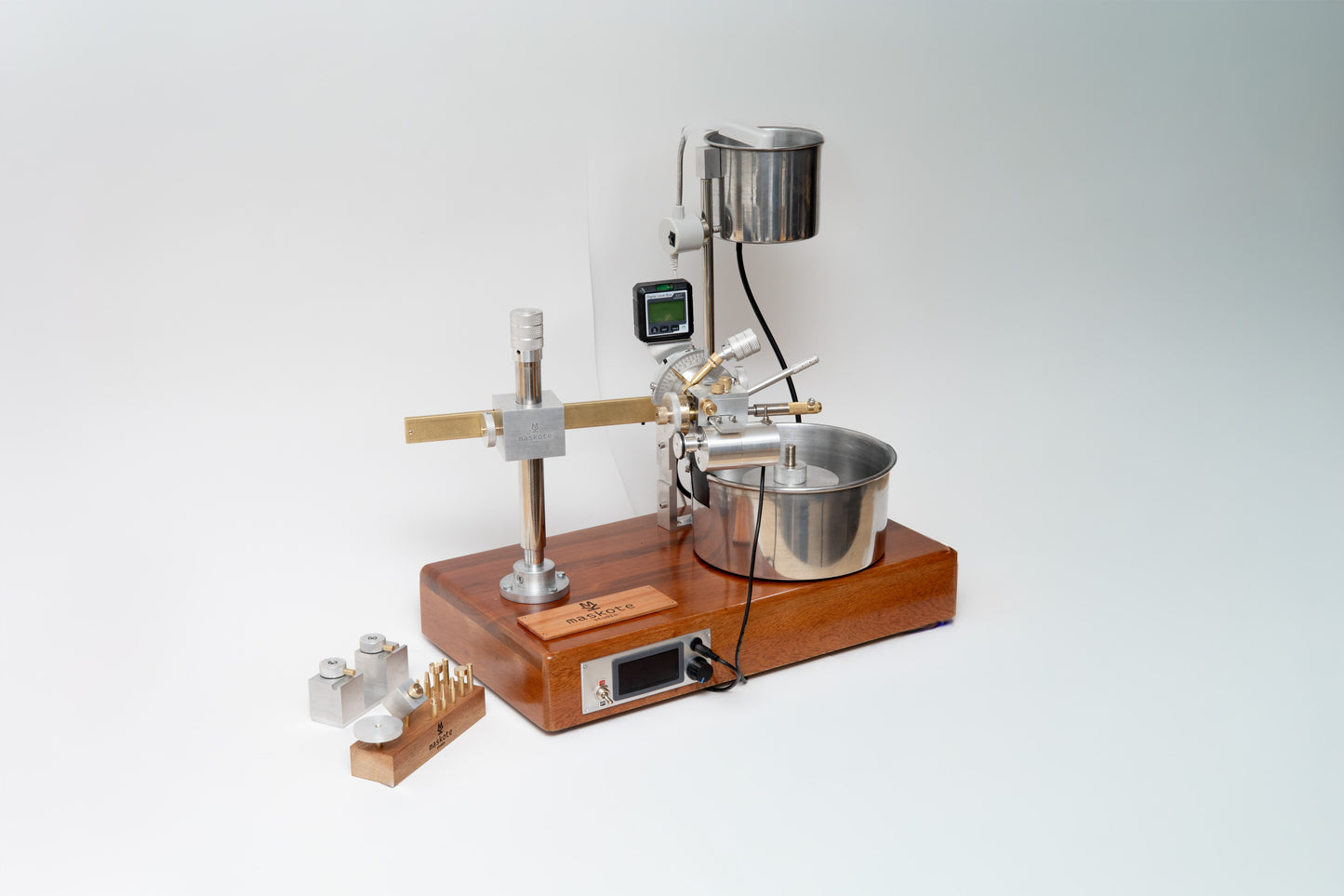 Bancada com Catraca de Lapidação Intermediária com calibrador elétrico e digital Maskote